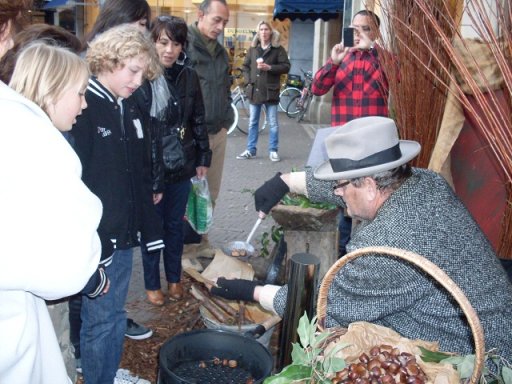 Kastanjepoffer te boeken bij www.kwekel-evenementen.nl