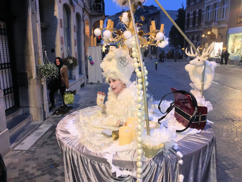 Dickens Waarzegster, www.kwekel-evenementen.nl