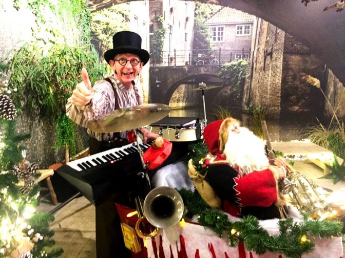 Dickensorkest te boeken bij www.kwekel-evenementen.nl